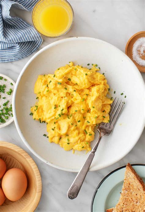 How to make scrambled eggs - Oct 10, 2019 · Crack and whisk in a separate bowl. For a well-whisked egg, crack them in a separate bowl instead of directly in the skillet and whisk them vigorously until the eggs whites and yolks are thoroughly blended. Otherwise, you will end up with a streaky scramble. Don’t add milk or water. 